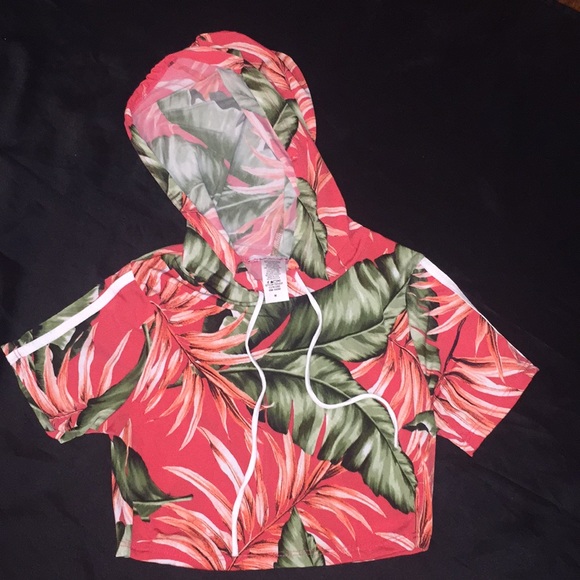 Flora Short Sleeve Hoodie Matching Set -NWOT - Picture 6 of 6